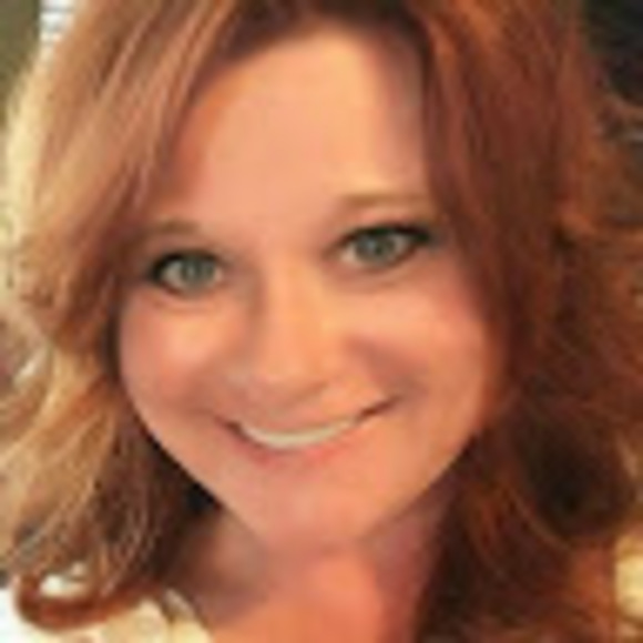 Meet your Posher, Lanie - Picture 1 of 1